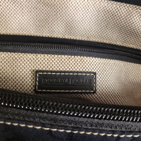 Dooney & Bourke, black fabric handbag with leather handle. - Picture 5 of 7
